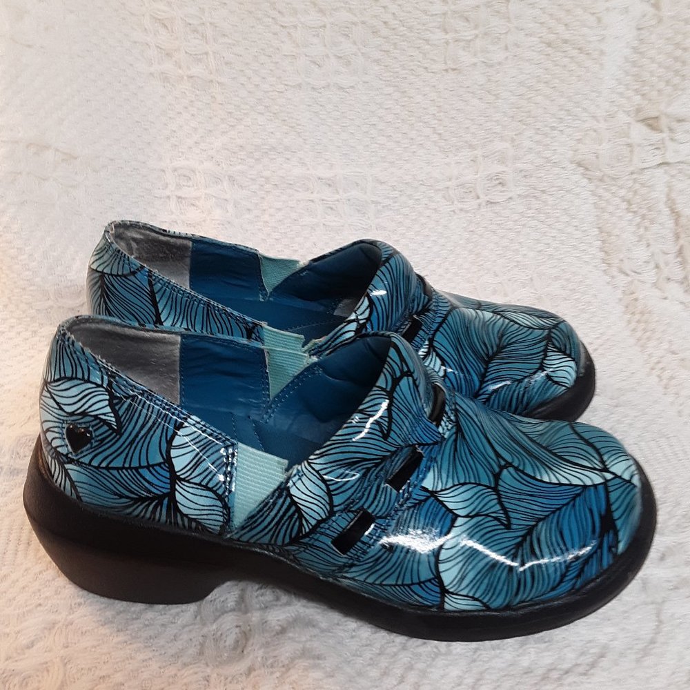 Nurse Mates pillowtop shoes